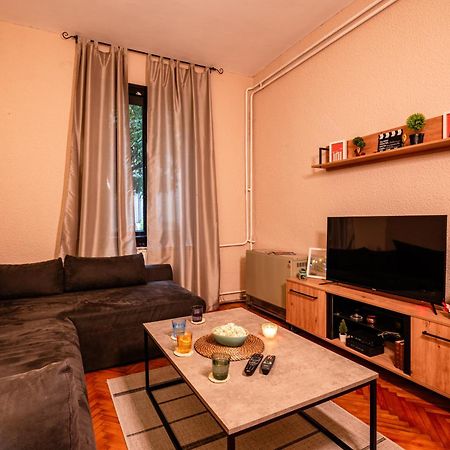Cozy Apartment In City Center Belgrado Esterno foto