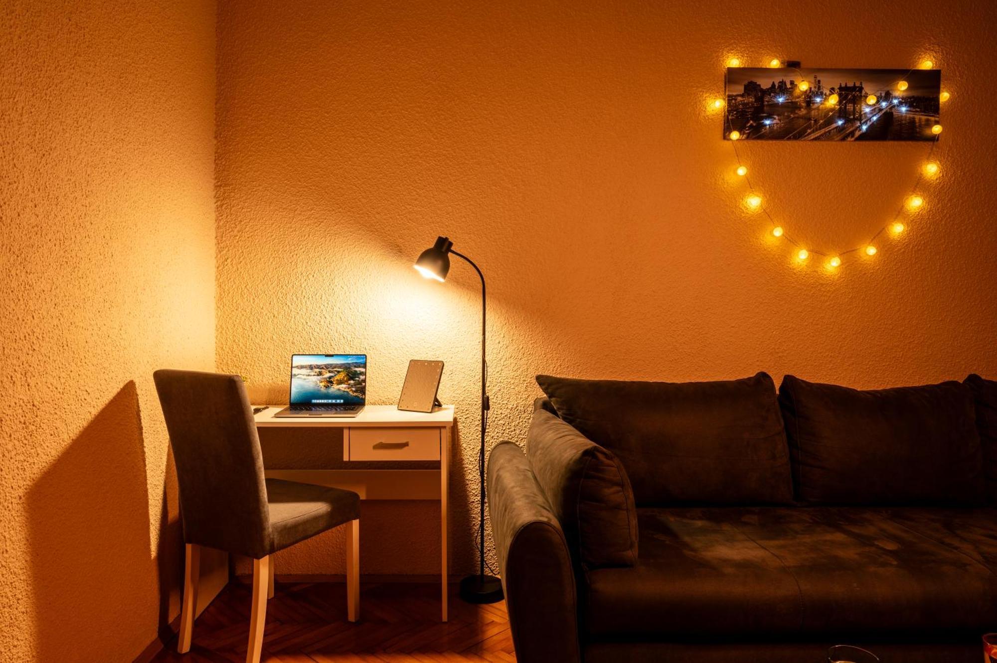 Cozy Apartment In City Center Belgrado Esterno foto