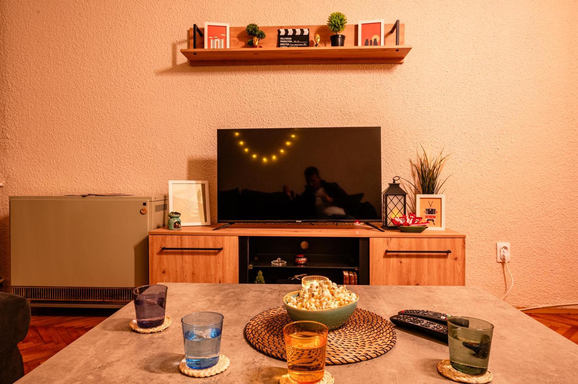Cozy Apartment In City Center Belgrado Esterno foto